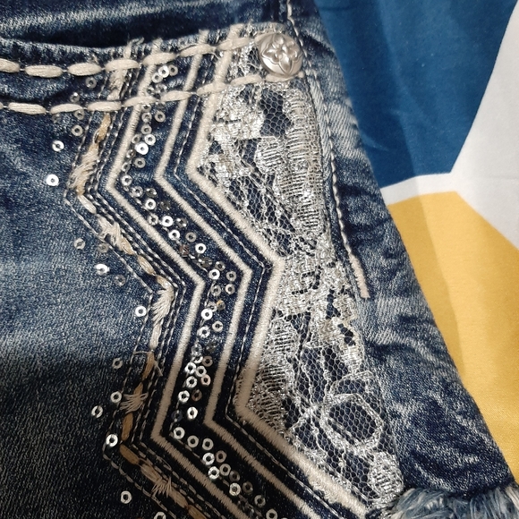 Miss Me Jean shorts - Picture 5 of 8